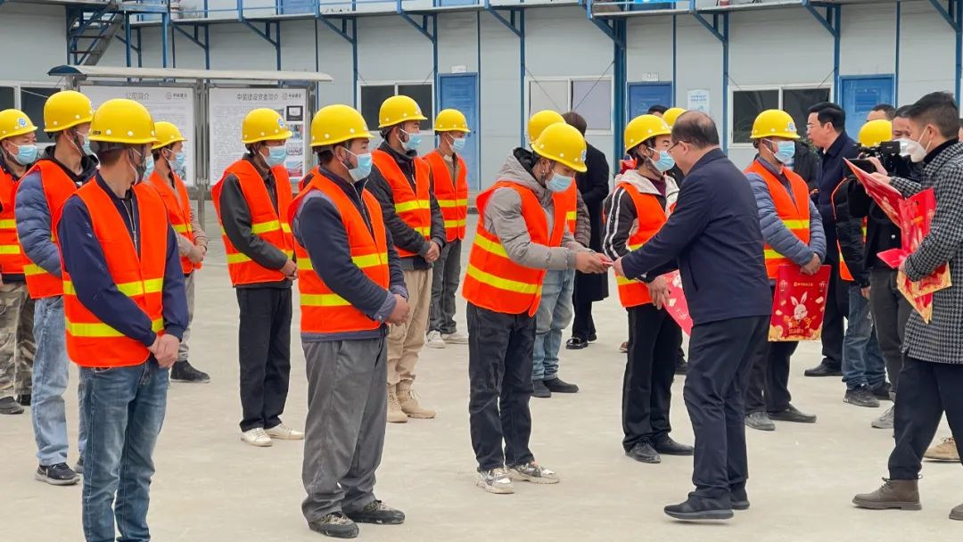 毕节市委副书记、七星关区委书记周舟赴开云手机版登录入口在建项目慰问